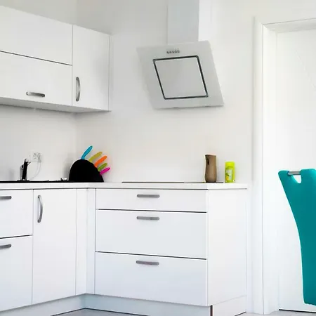 Magenta, Terrace, Free Parking Apartment