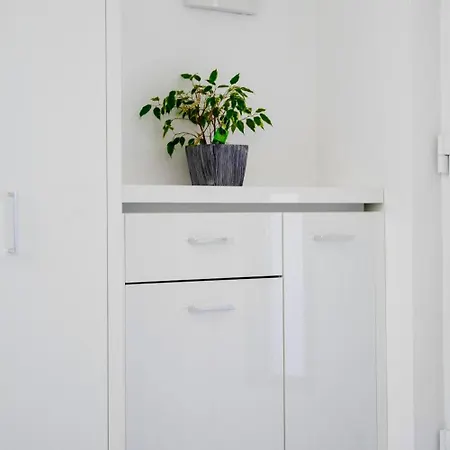 Apartment Magenta, Terrace, Free Parking
