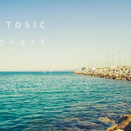 Magenta, Terrace, Free Parking Lägenhet