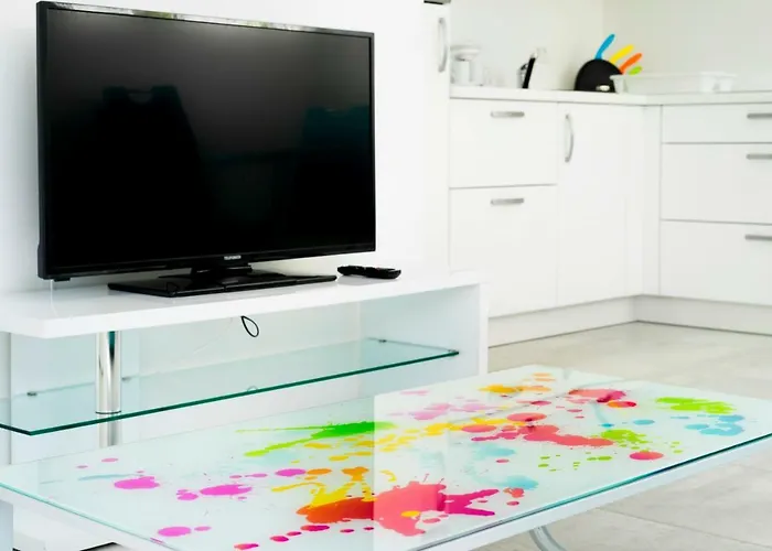 Magenta, Terrace, Free Parking