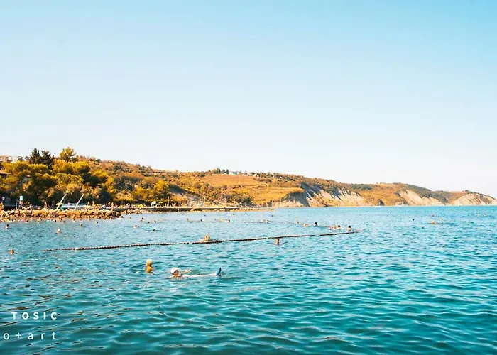 Magenta, Terrace, Free Parking